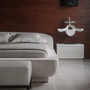 Современная квартира в Санкт-Петербурге с видом на озеро.