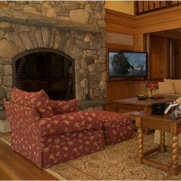 Cozy Lakeside Family Room