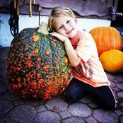 Nicole Dumont's photo