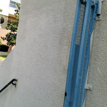 Apartment Complex- Los Angeles