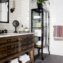 2245 Guest Bath