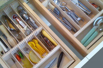 Orderly Drawer adjustable maple full-drawer custom inserts