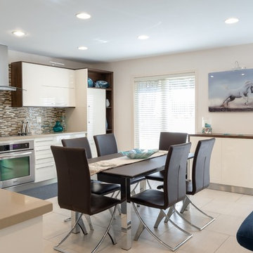 Beige high-gloss kitchen in Toronto
