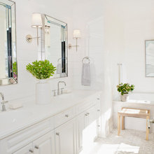 lake house bathroom