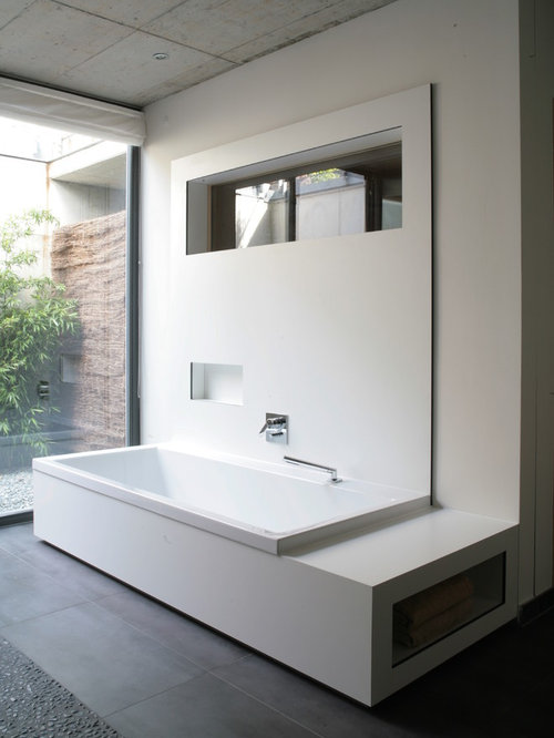 Badezimmer mit Kiesel-Bodenfliesen - Design-Ideen & Beispiele für die