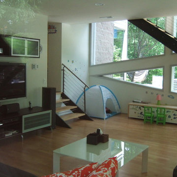 Greenwich modern home with Le Corbusier Villa Savoye inspired ramp