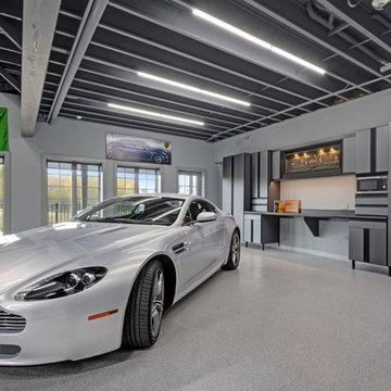 Showcase Garage