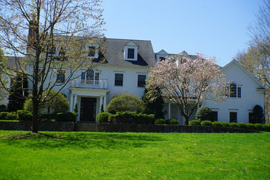 Photo of a traditional exterior in Bridgeport.