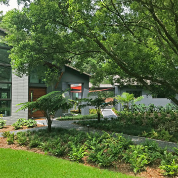 Contemporary with Lakeside Pool
