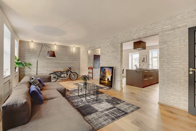 This is an example of an industrial living room in Copenhagen.
