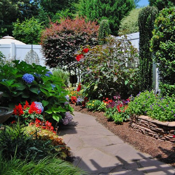 Townhouse Garden in Northeast Raleigh