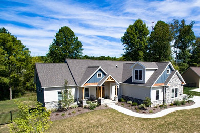 Craftsman exterior home idea in Cleveland