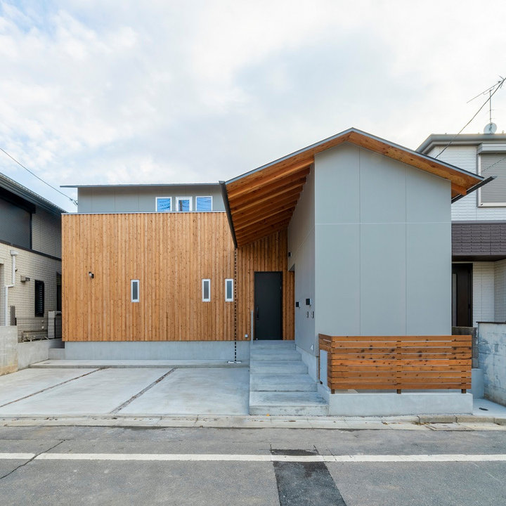 和モダンなおしゃれな家の外観の画像 75選 - 2025 年 10月 | Houzz (ハウズ)