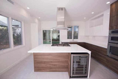 Kitchen - kitchen idea in New York