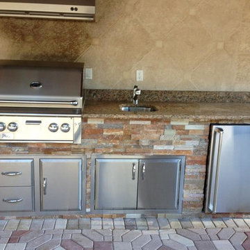 Outdoor Kitchens & Entertaining Areas