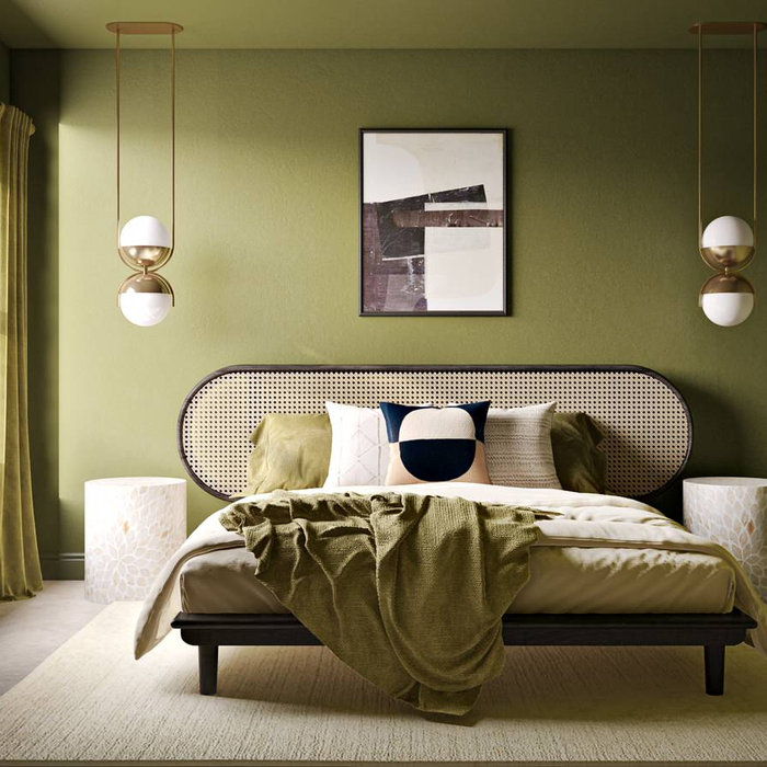 Let's paint the ceiling the same colour as the walls