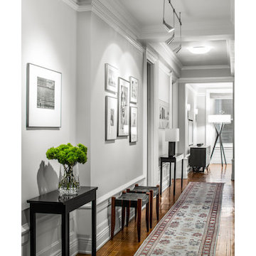 A Flexible Formal Room for An Upper West Side Family