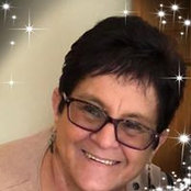 Suzanne Stone's photo