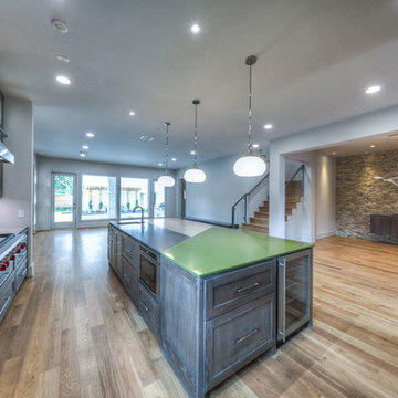 CONTEMPORARY COMPOUND