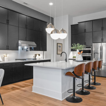 Schumacher Homes Charleston II Modern Hill Country: Franklin, NC