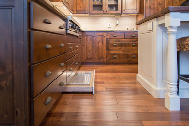 KITCHEN ORGANIZERS