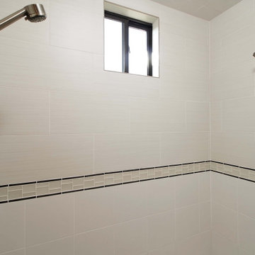 Spanish Transitional Pool Bath Shower with Dual Showerheads