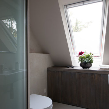 SEPARATES WC