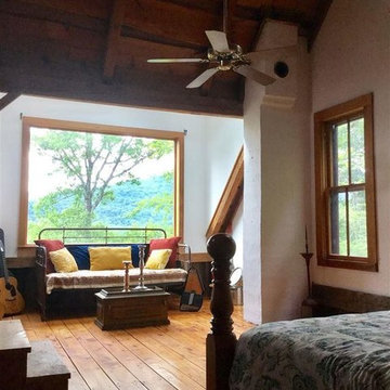 Woodstock Musician Vacant Staging