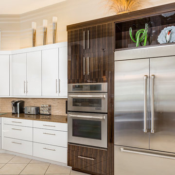 Modern Kitchen with Adriatic and South Beach doors in Ft. Myers, Florida