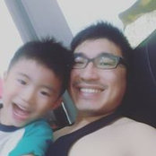 黃咻明s billede