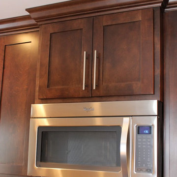Geneseo, IL- Birch Kitchen With Drop Zone Bench