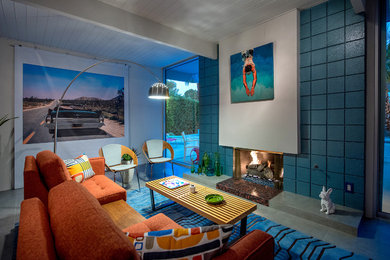 Design ideas for a midcentury living room in Los Angeles.