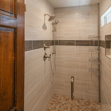 Traditional Style Master Bathroom with Stand Alone Soaking Tub