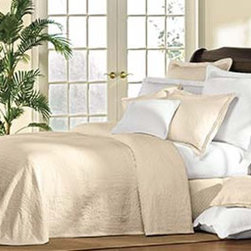 William & Mary Matelasse Bedspread - Bedding