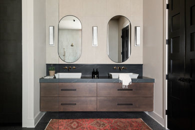 Example of a transitional bathroom design in Nashville