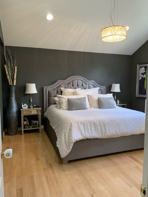 mirrors behind side tables yes or no