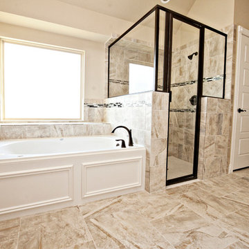 Luxurious Master Bathroom