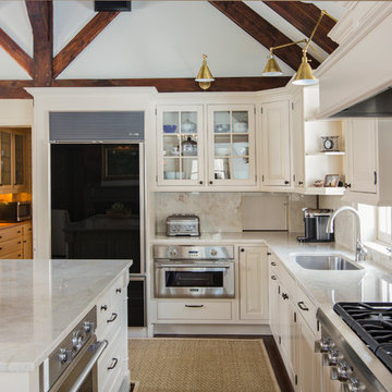 Wilton Colonial Kitchen