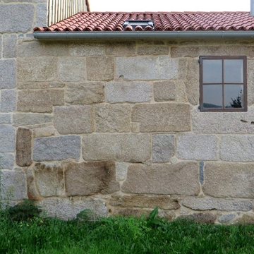 Rehabilitación de vivienda de piedra "Peto de Ánimas do Carballal"