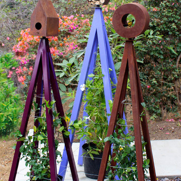 Akoris Garden Tuteur with Bird Cafe, Bee Bungalow and Bird Bungalow