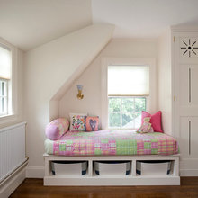 B's room