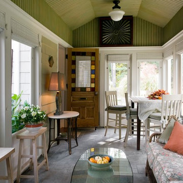Enclosed Connecting Porch