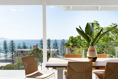 Design ideas for a beach style deck in Gold Coast - Tweed.