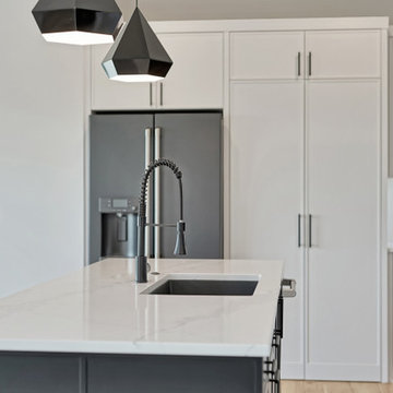 Bennington 1.5 Story full of FUN Accents!