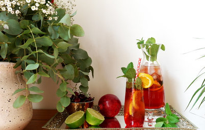 How to Make a Fresh, Fruity and Festive Cocktail