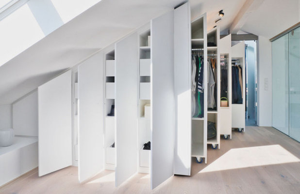 Modern Closet by Heger & Cie. - Die Häusermanufaktur