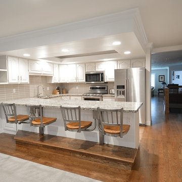 Kitchen Snack Bar Seating-METAL WITH WOOD SEATS