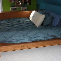 Platform bed- cherry - Beds