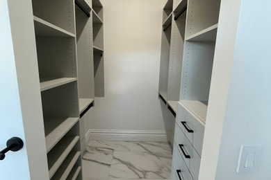 Example of a closet design in Phoenix