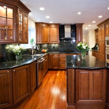 Luxurious Gourmet Kitchen in Fairfax Station Combines Beauty and Function
